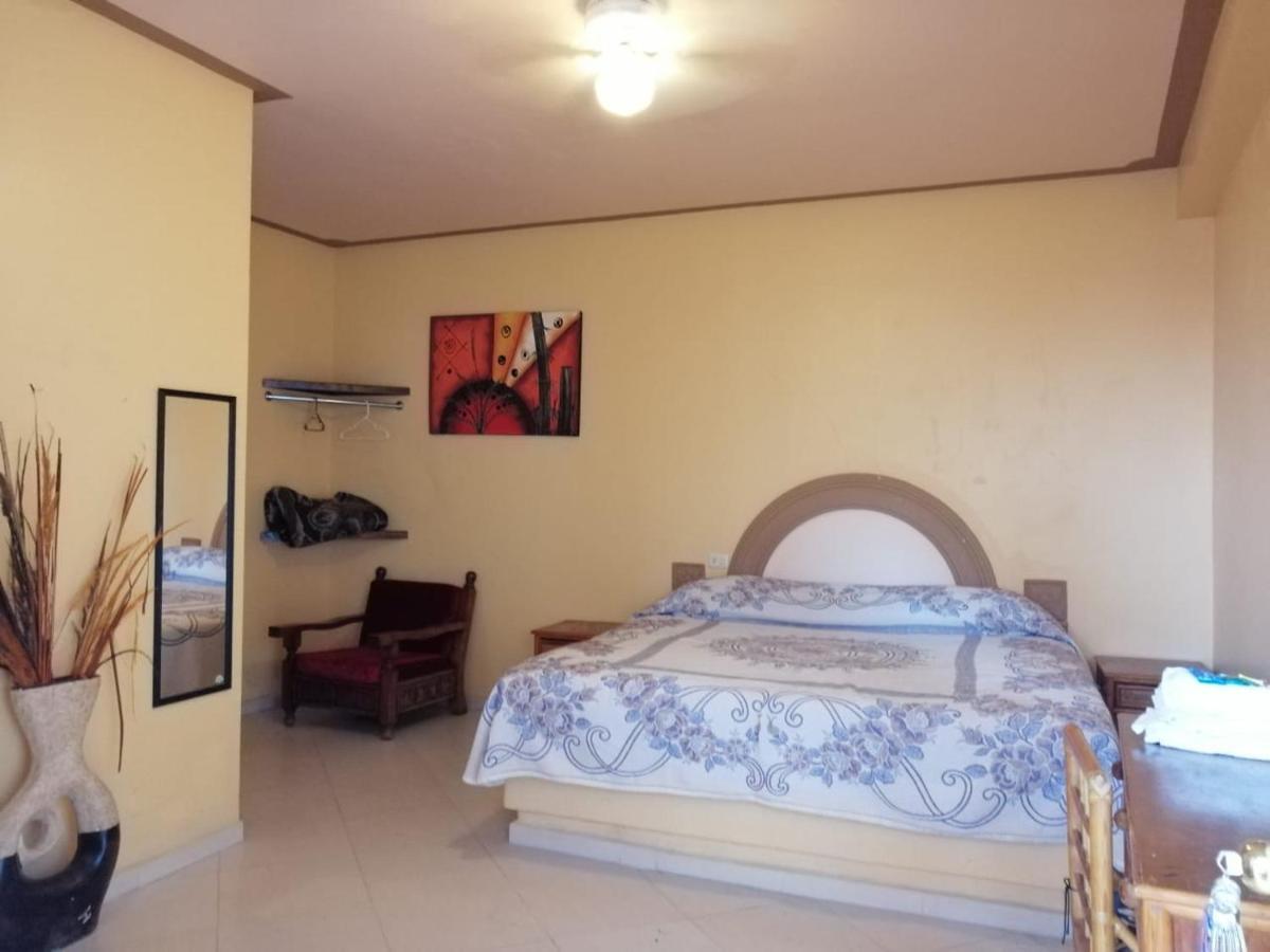 Hotel Real Cadereyta de Montes Extérieur photo